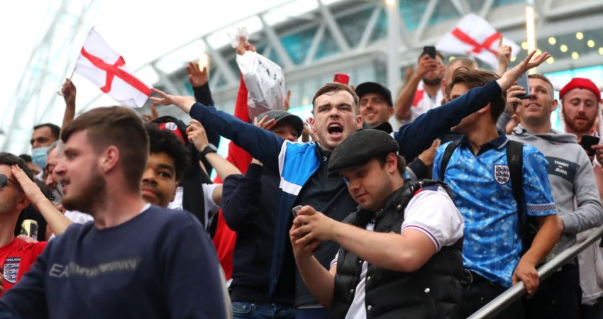 Unvaccinated Football Fans to be Banned From Matches in UK