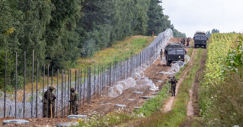 Poland Arrests Agitators Sabotaging Border Fence