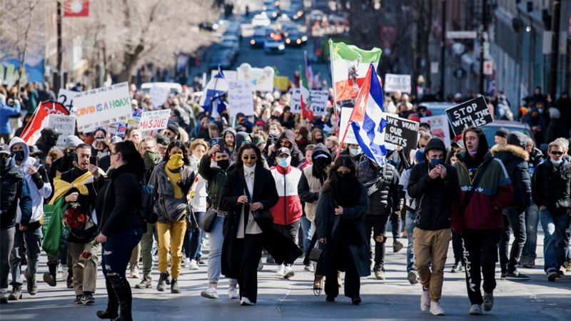 Canadians Storm Injection Center Amid Massive Anti-Vaccine Passport Protest