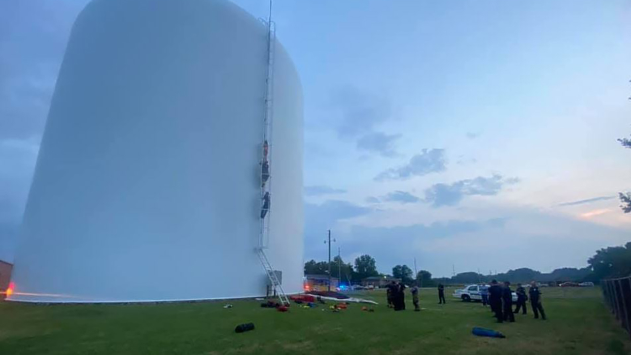 Alabama firefighters rescue woman found swimming in 70-foot-high water tank | Fox News