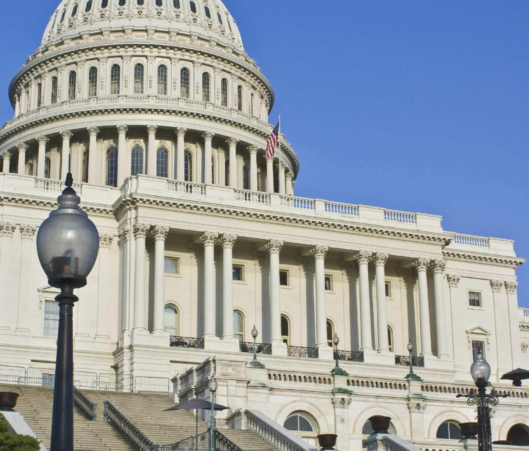 Police arrest suspect who claimed to have a bomb outside US Capitol | American Military News