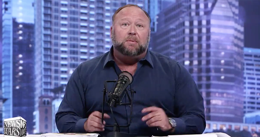 Alex Jones Clarifies ‘Maybe Trump’s a Dumbass’ Statement