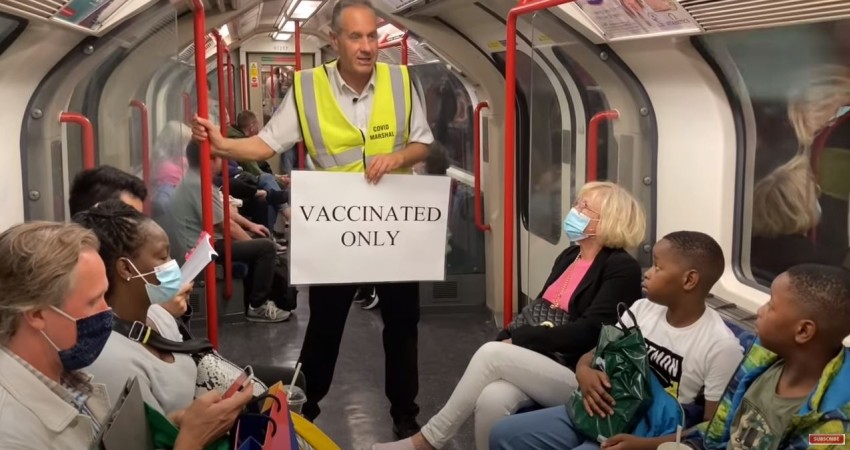 Prankster Performs “Vaccinated Only” Carriage Social Experiment