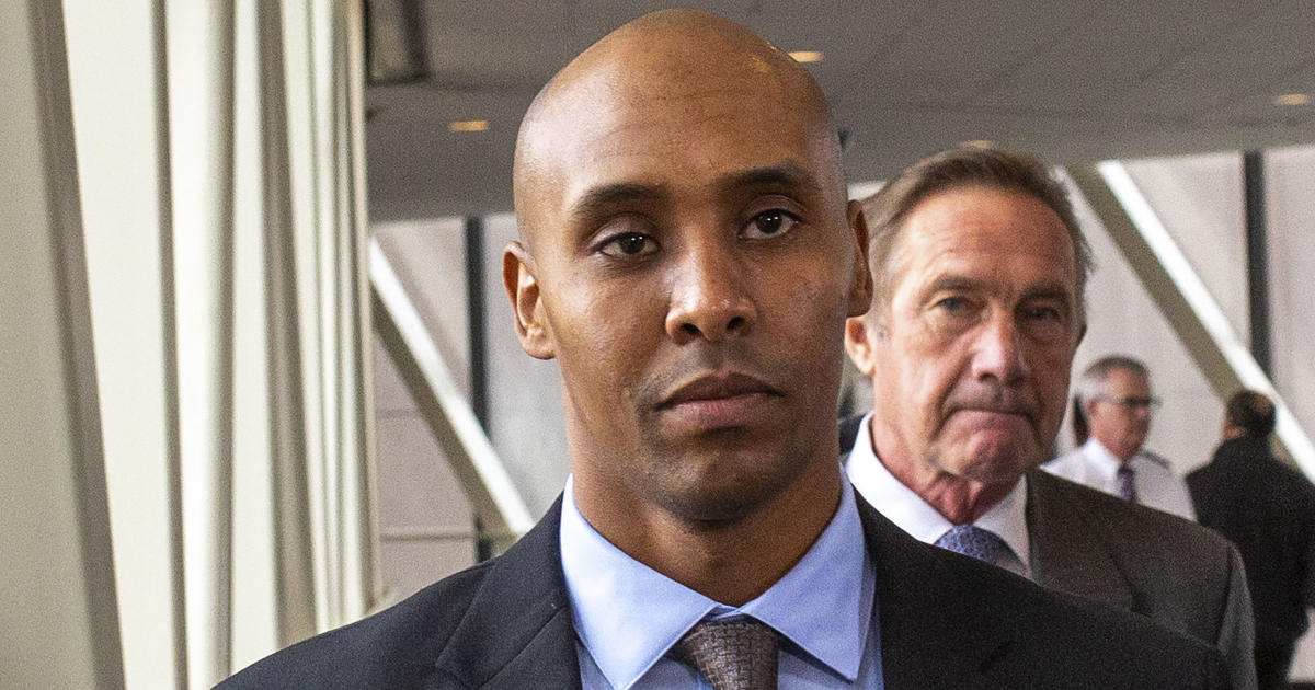 Mohamed Noor, former Minneapolis police officer, gets murder conviction reversed in Justine Ruszczyk Damond's death - CBS News