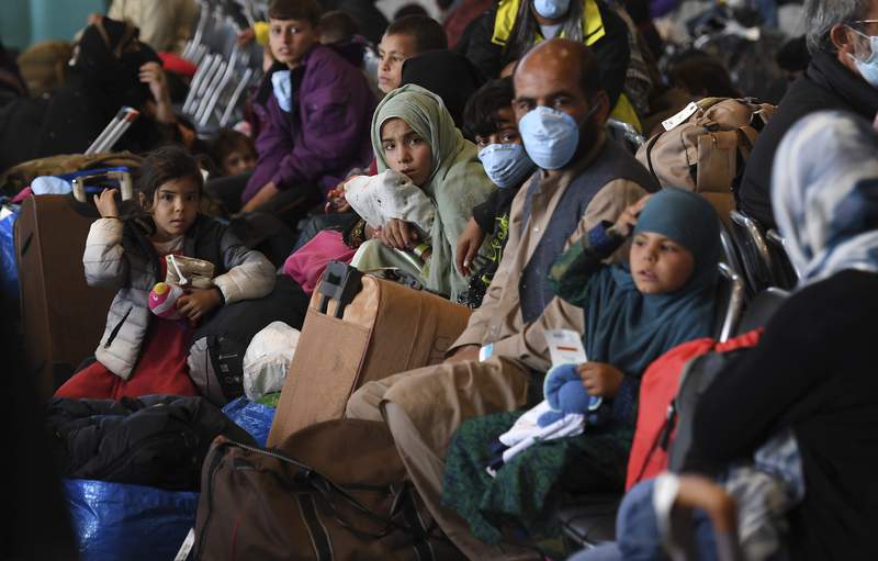 Afghan refugee flights stopped from two major bases - Texas News Today