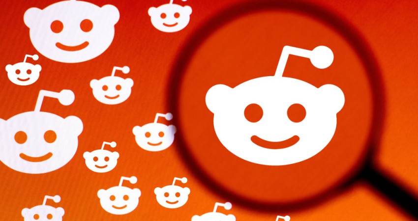 Reddit Bans Vaccine-Skeptic Subreddit Just Days After CEO Promised to Defend “Dissent”