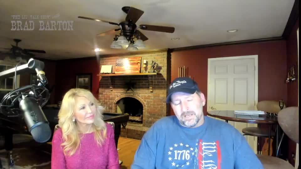 THE Leigh Valentine ?Joins 'The Lil' Talk Show' w/Brad‼ ?? (10/13/21)