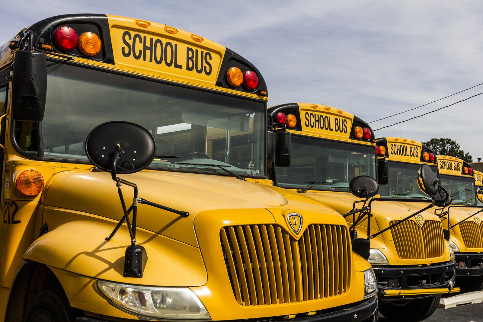 8-year-old kid kicked off bus, left on side of the road for not wearing mask, mom says | American Military News