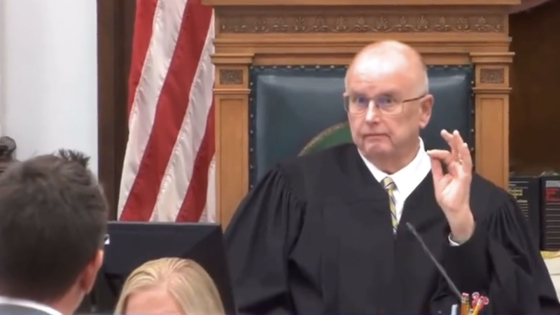 Watch: Rittenhouse Judge Orders Jury Out of Room, Blasts Prosecutor For ‘Grave Constitutional Violation’
