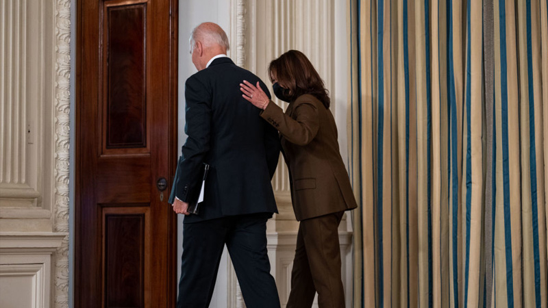 Monday LIVE:  White House Emergency! Democrats Look to Replace Biden, Harris Before Midterms