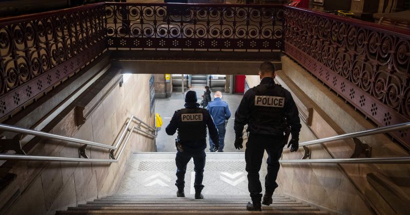 French Cop Hunted Down, Brutally Beaten by Group of 'Africans'