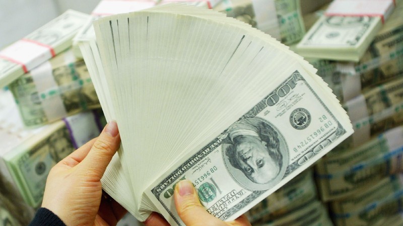 While Americans Lose Jobs Over Vaccines, Dems Give Cash Payments to Illegals – Friday Live