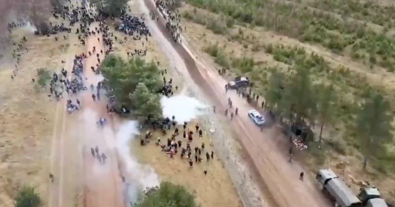 Poland Warns of Imminent 'Coordinated' Invasion as Over 10,000 Migrants Rush Border
