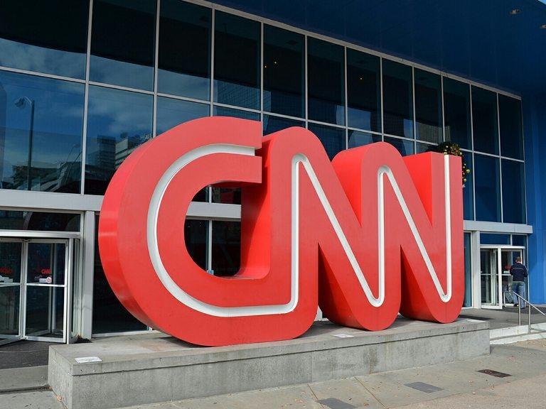 CNN Propagandist Jake Tapper: “We Took Off Our Masks Just For The Photo” ⋆ Conservative Firing Line