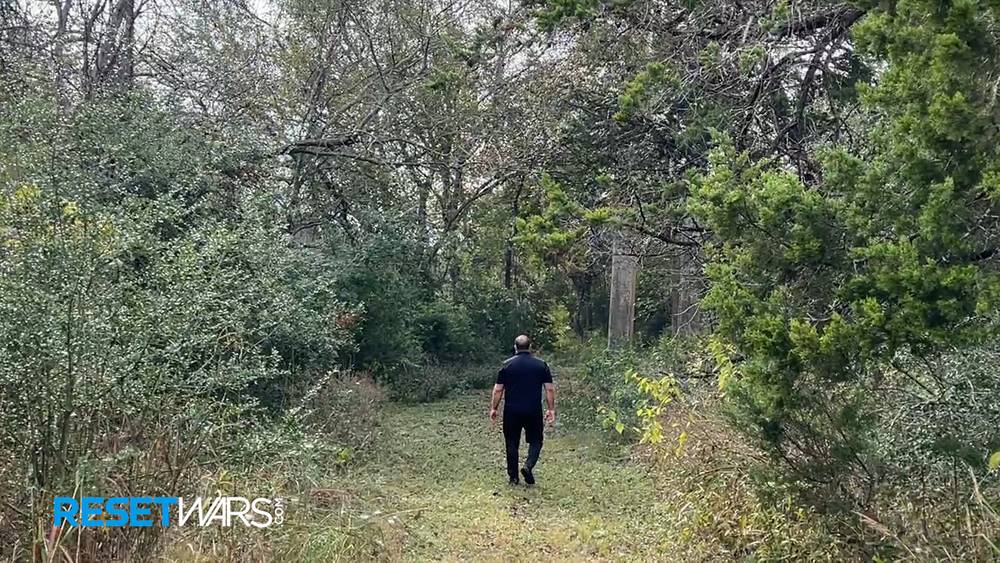 Watch: Alex Jones Reveals His Favorite Sculpture In Austin
