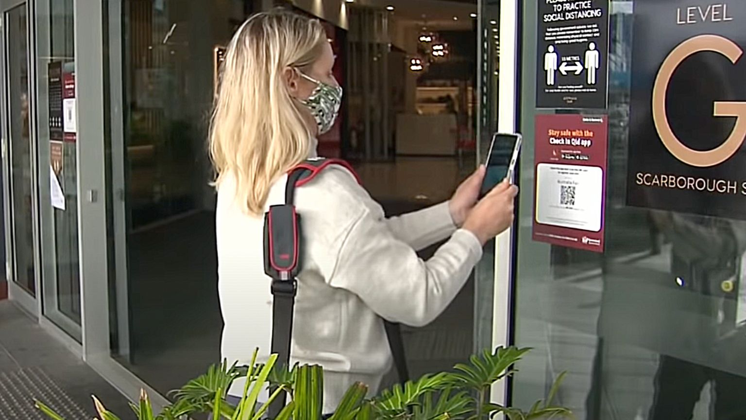 Queensland will let essential businesses like grocery stores and pharmacies introduce vaccine passports