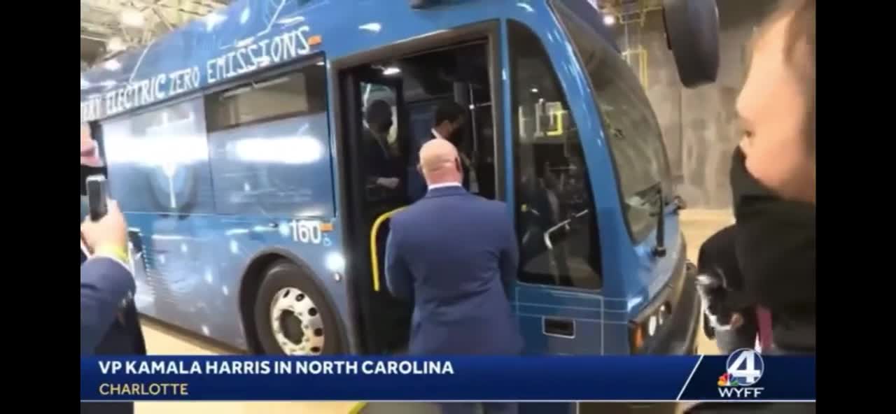 Kamala's Cringiest Short Bus Moment Yet, Honks Horn, Sings 'The Wheels On The Bus Go Round & Round'