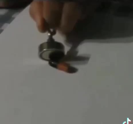 Flucloxzcillin 500mg Capsules Shown To Contain Magnetic Material Looks Like Graphene
