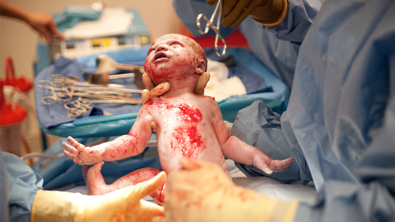Mom Double-Jabbed in 3rd Trimester Gives Birth To Baby Who Died After Suffering Heart Failure, Blood Clots