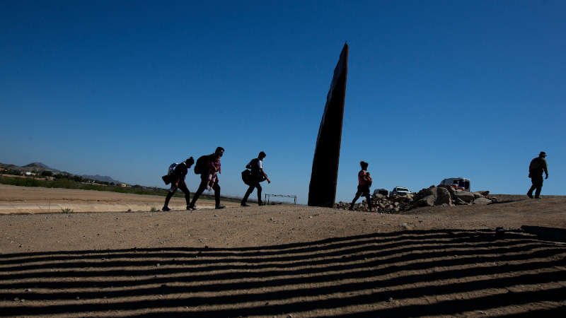 Arizona Deploying National Guard as Thousands of Illegals Swarm Border – NewsWars