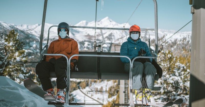Austria Makes Skiers Wear Face Masks Outdoors in New COVID Crackdown