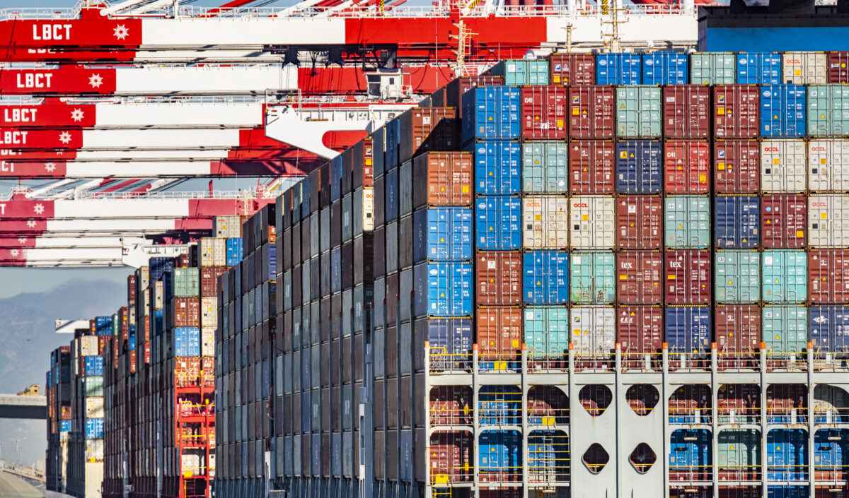 Port Congestion Worsens as Omicron Variant Exacerbates Global Supply Chain Crisis