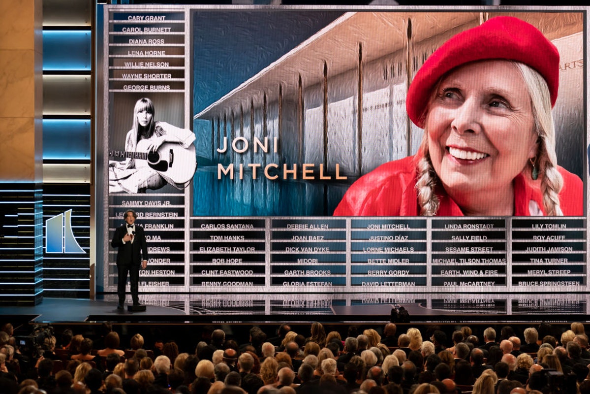 Joni Mitchell, Other Aging Rockers Pull Music From Spotify In Support Of Neil Young | The Daily Wire