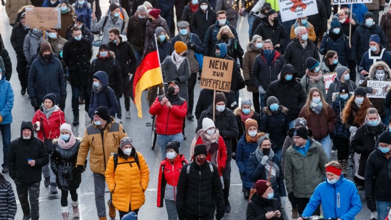 German Government “Concerned” About Massive Anti-COVID Restriction Protests