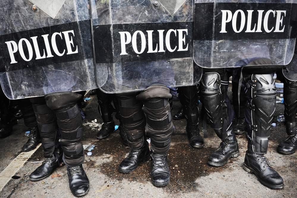 How to Stay Alive During Martial Law - Survivopedia