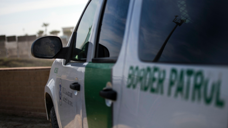 Migrant Killed as Driver Fleeing Border Patrol Crashes in California – NewsWars