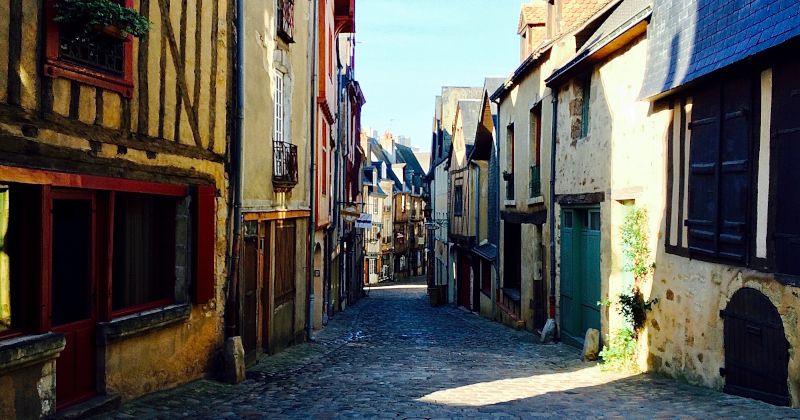 France: Armed Suspect Yelling 'Allah Akbar' Injures Elderly, Disabled Victims During Rampage