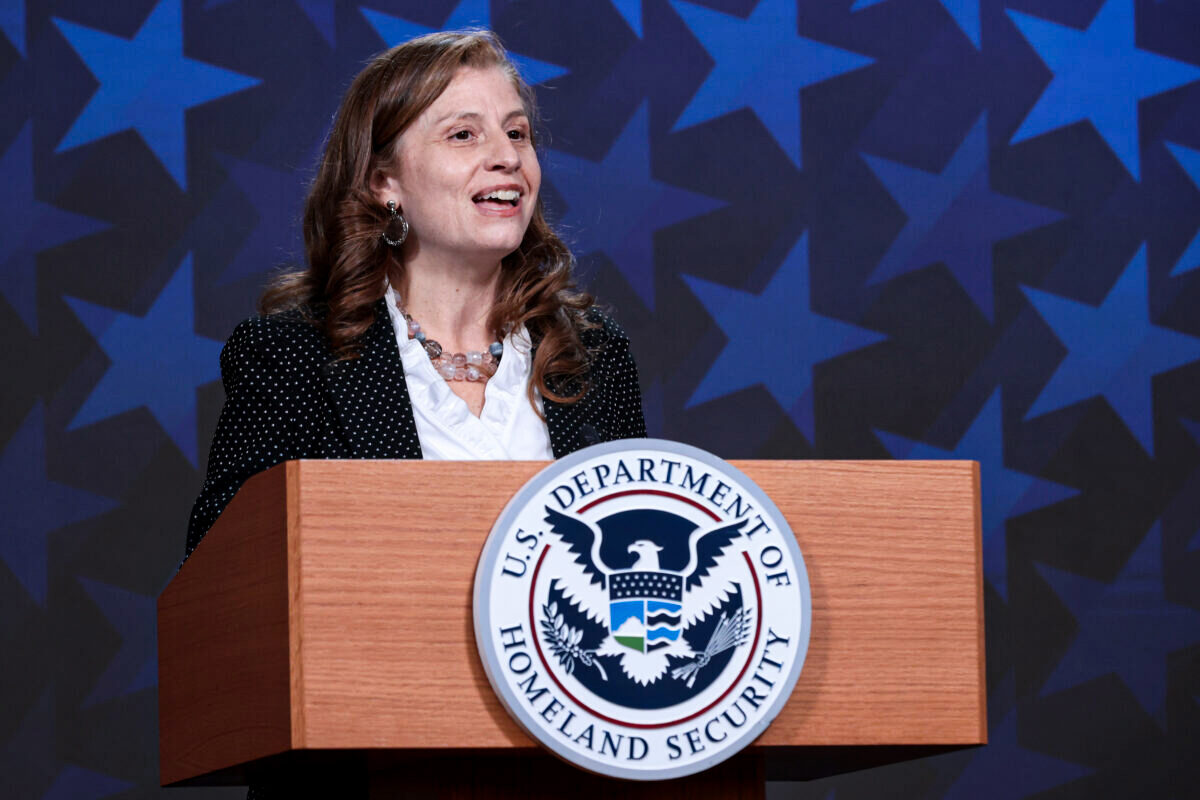 US Immigration Agency Changes Mission, Removes Key Phrases