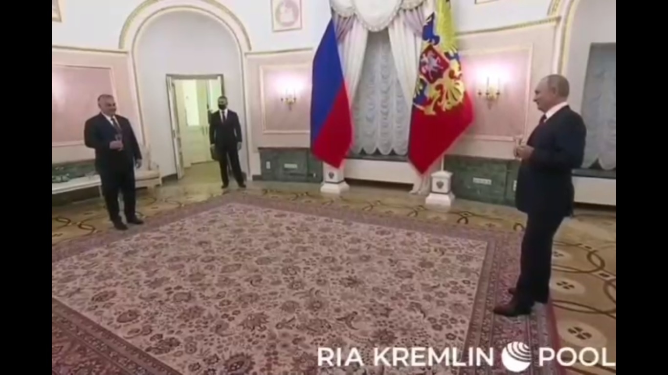 Putin kept a panicked distance when he met with Orban in Budapest – World-Signals News