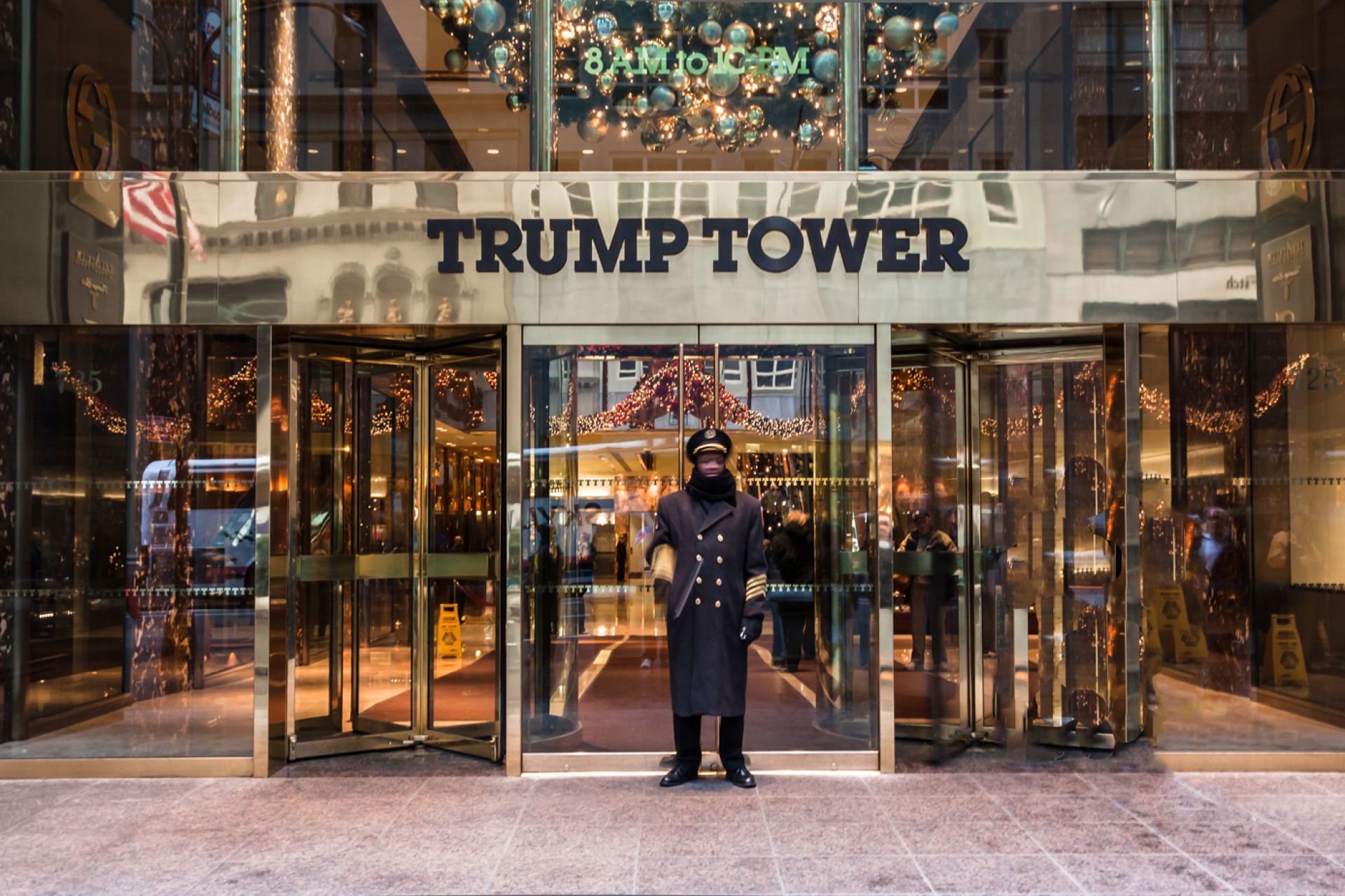 Hillary Clinton paid operatives to “infiltrate” the Trump Tower and connect Trump with Russia – World-Signals News