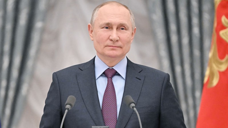 Tucker Carlson Wonders ‘Why Should Americans Hate Putin’?