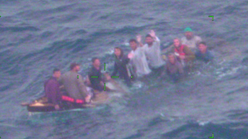 Coast Guard Rescues Cuban Migrants From Sinking Boat – NewsWars