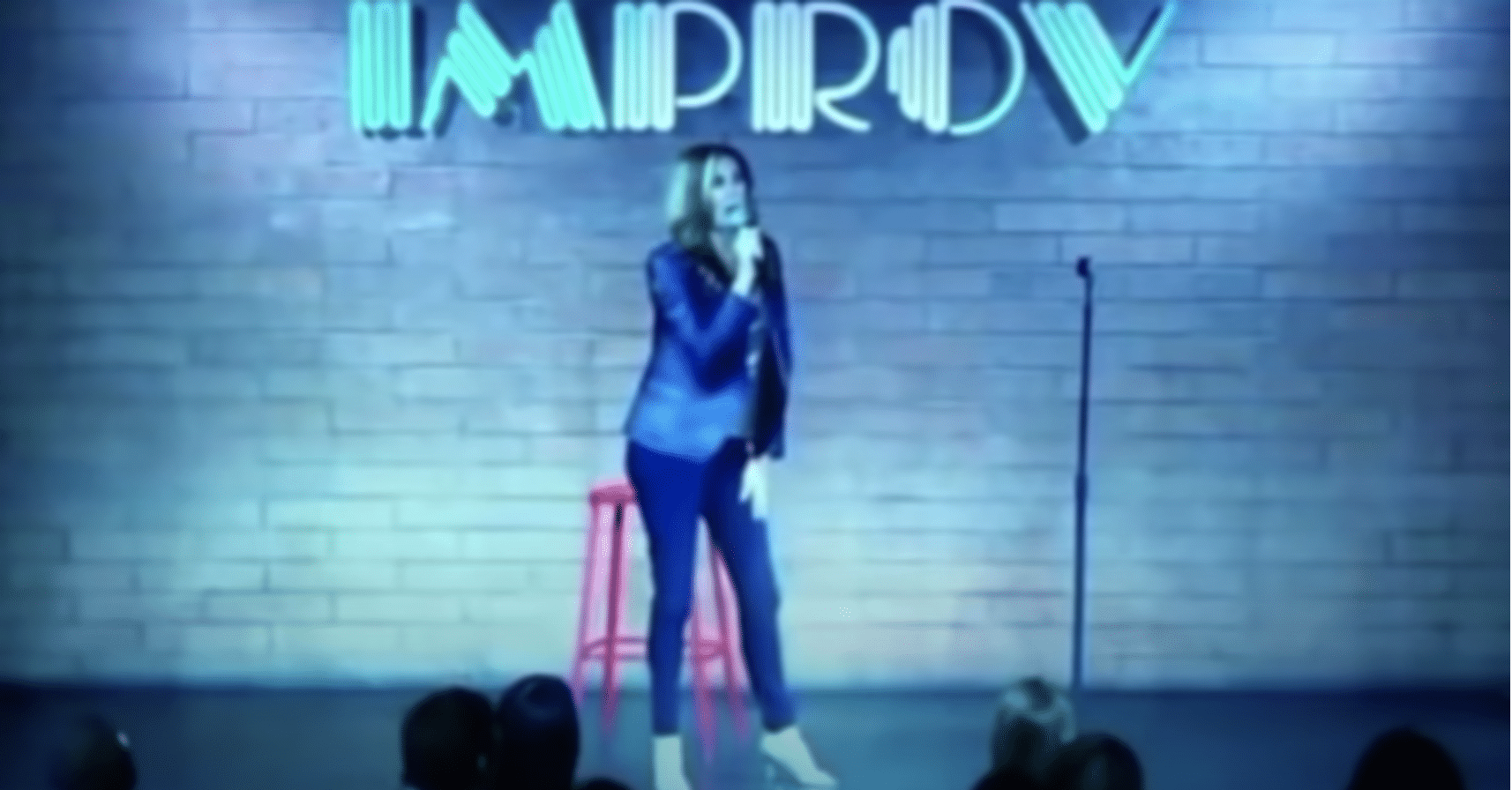 (WATCH) Stand Up comedian collapsed on stage after making joke that mocked Jesus Christ