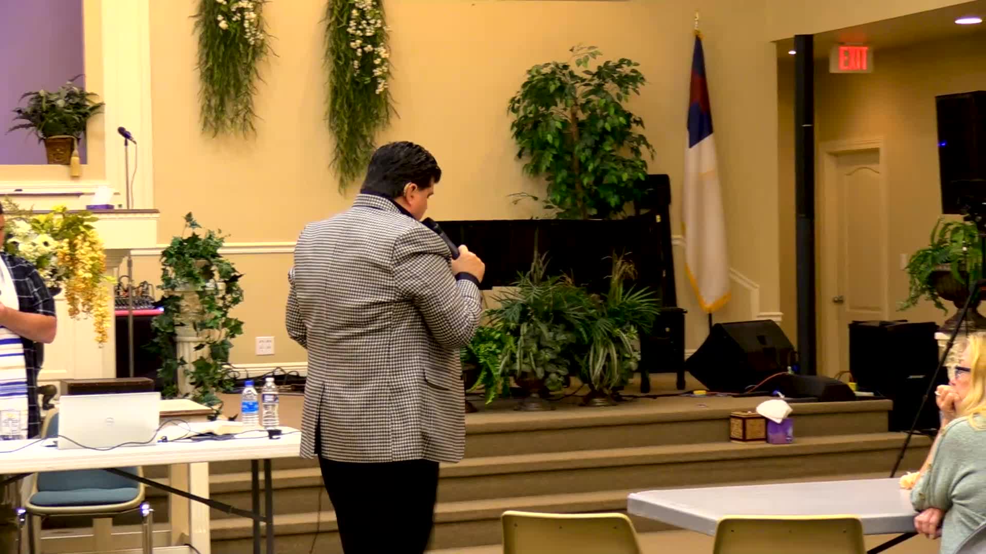 Pastor Shane Vaughn Teaches