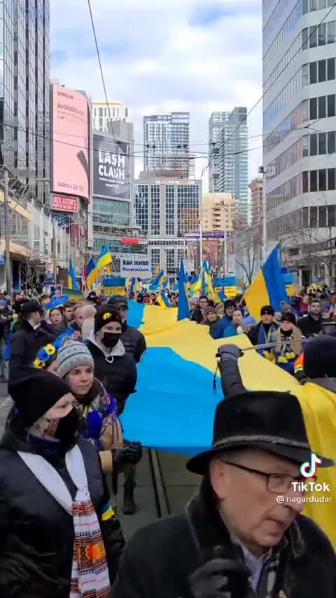 And just like that, protesting is allowed again in Canada