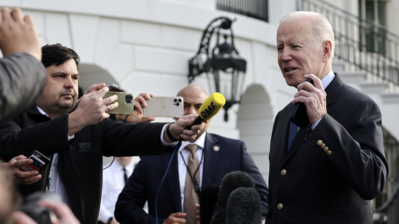 Live Updates: Biden Again Warns Of ‘Real Threat’ of Chemical Warfare By Russia As He Heads To Europe