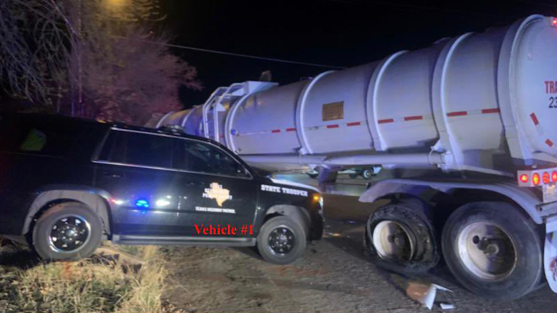 Smuggler Rams a Tanker Truck Loaded With Illegals Into Patrol Vehicles – NewsWars