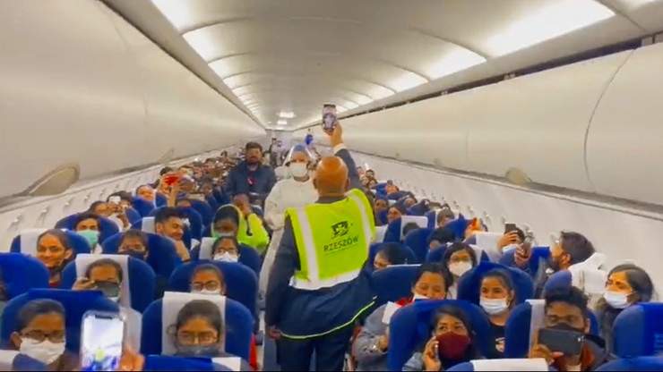 400 Indian students fleeing Russia-Ukraine war flown home from Poland
