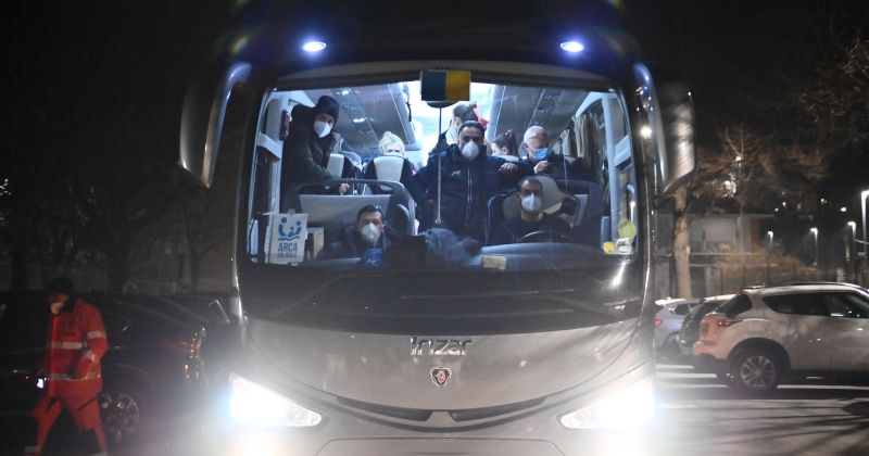 Italy: Bus Carrying Ukraine Refugees Crashes, Killing Young Mother