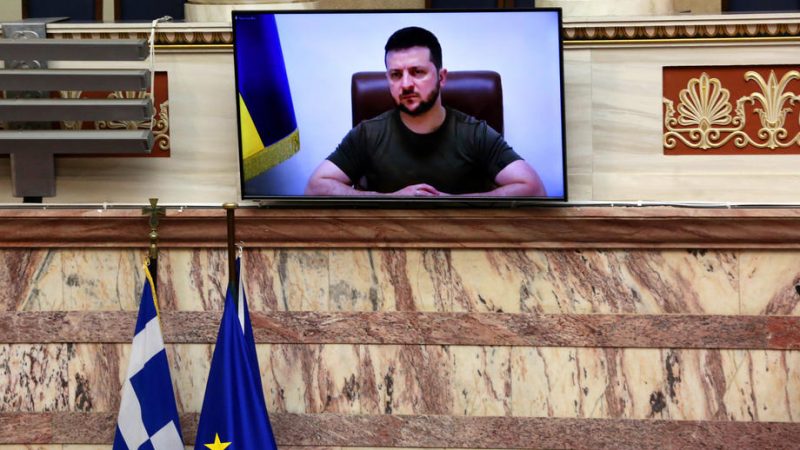 Zelenskyy speech at Greek parliament overshadowed by Azov video – EURACTIV.com