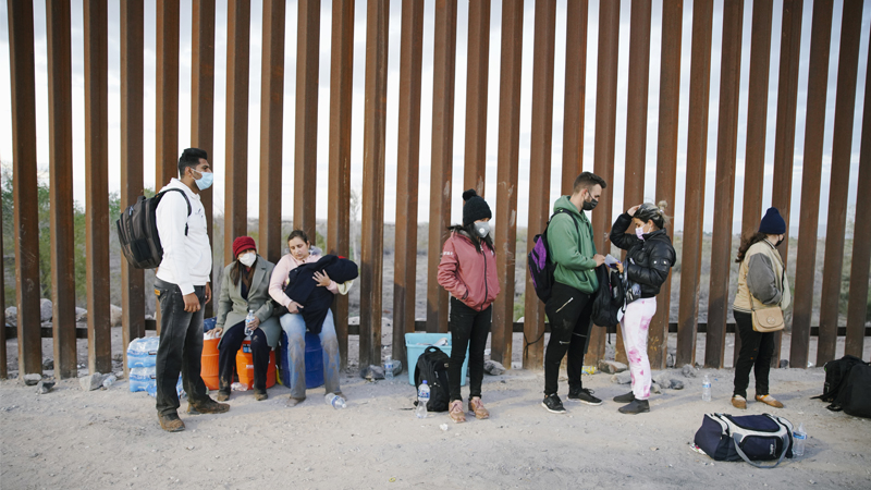Texas Governor Announces Plan to Send Charter Buses Full of Illegals to DC