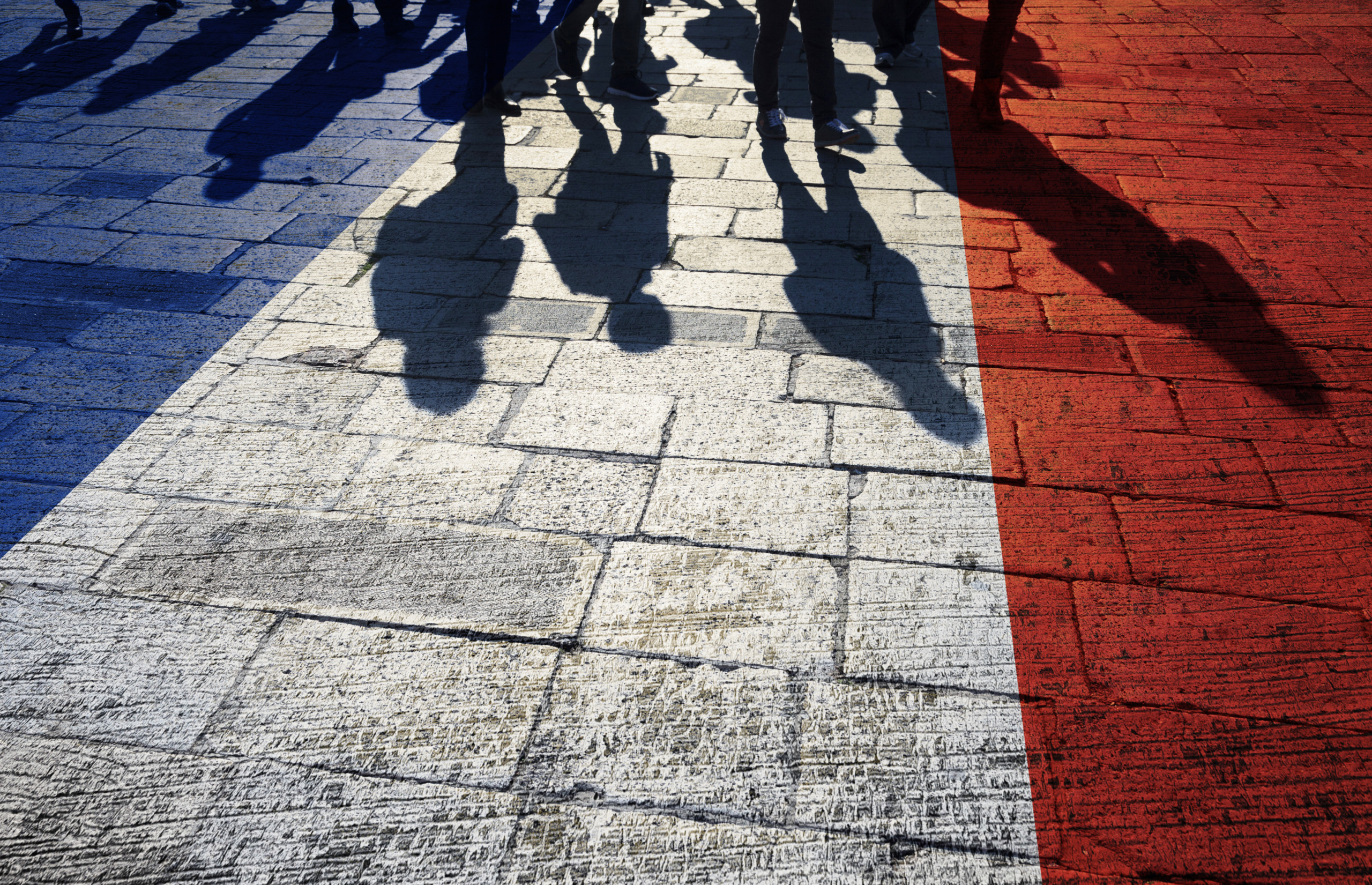 France’s former intelligence chief warns against possible civil war due to mass immigration