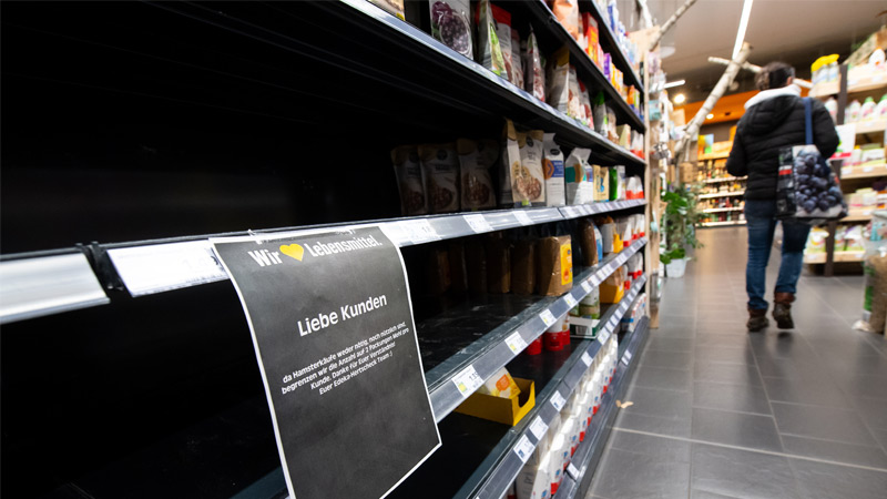 German Food Prices Explode While Putin Brings Back Gold Standard For Russia – Monday Live