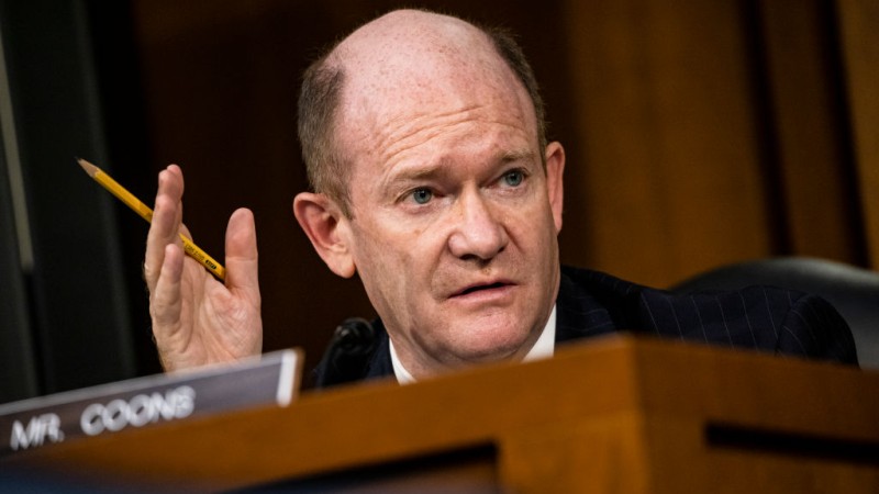 Biden’s Closest Senate Ally Suggests US Troops Be Sent to Ukraine