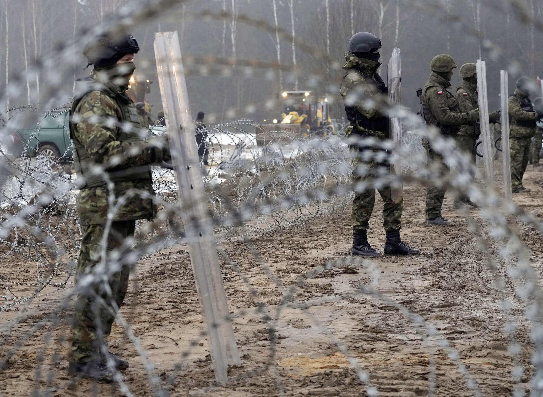 Belarusian forces attack Polish patrols on the border