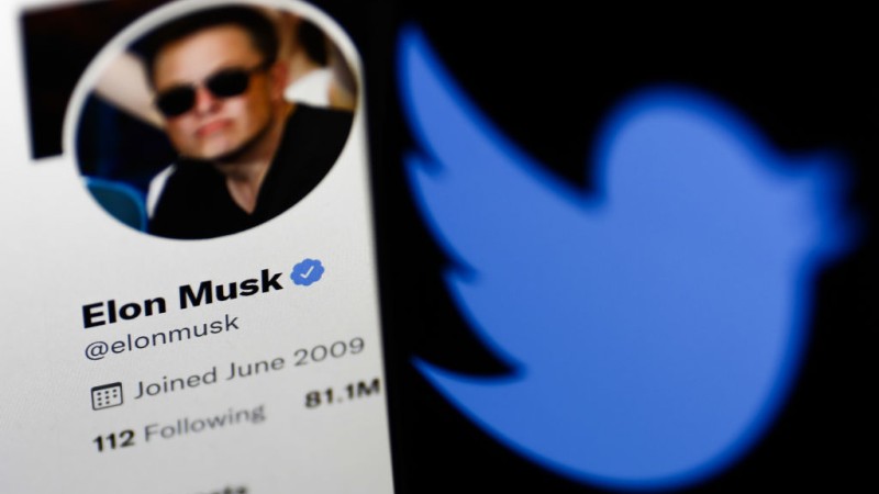Elon Musk: Twitter Deal “Temporarily on Hold”